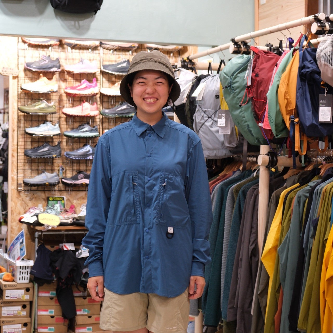 Stretch Nylon Hiker Shirts（ストレッチの効いたスナップボタンタイプ