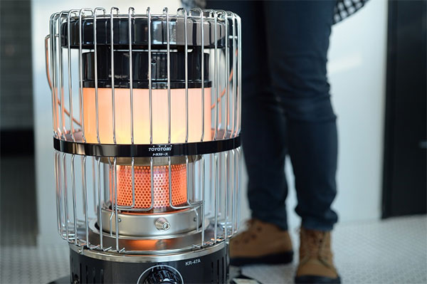 楽天市場】トヨトミ 対流形 石油ストーブ ダブルクリーン KR-47A(B