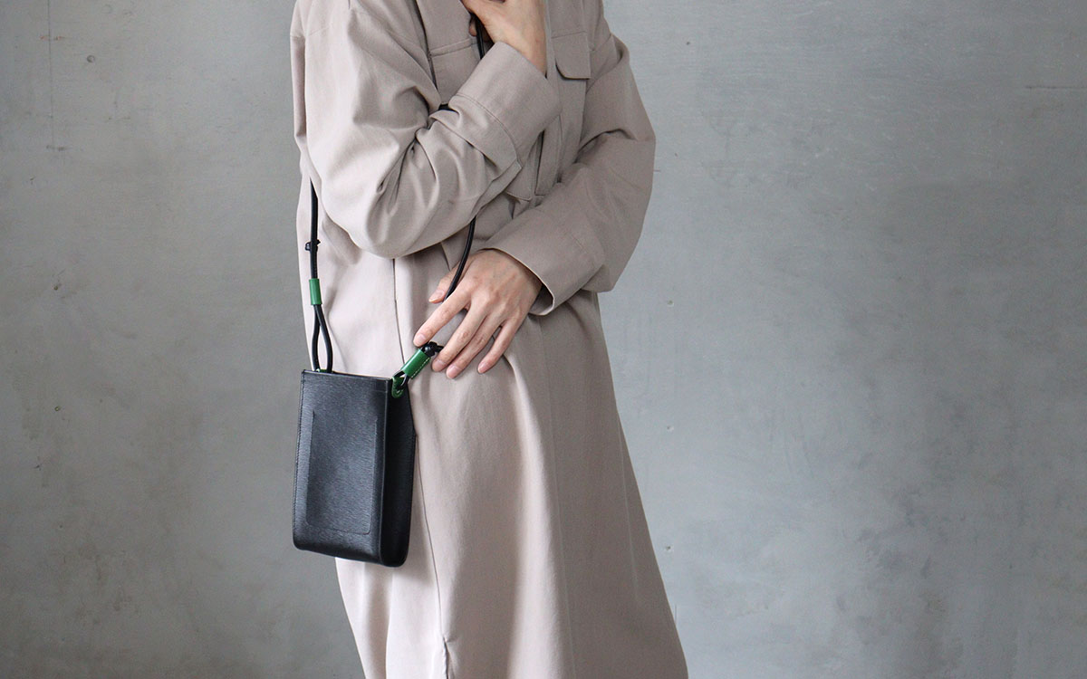 楽天市場】スマホショルダー 本革ミニショルダーバッグ 軽量 軽い