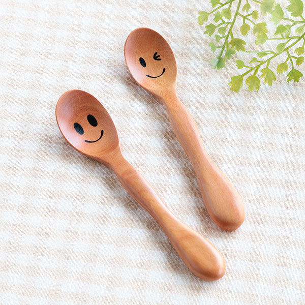 楽天市場】スプーン 14cm キッズスプーン ニコニコ＆ウィンク 木製
