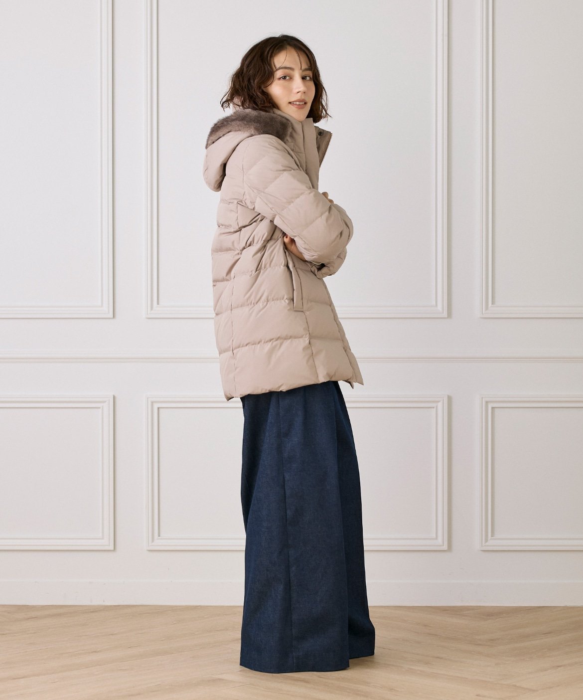 INED｜ミドル丈 フェイクファーフードダウンコート | Rakuten Fashion