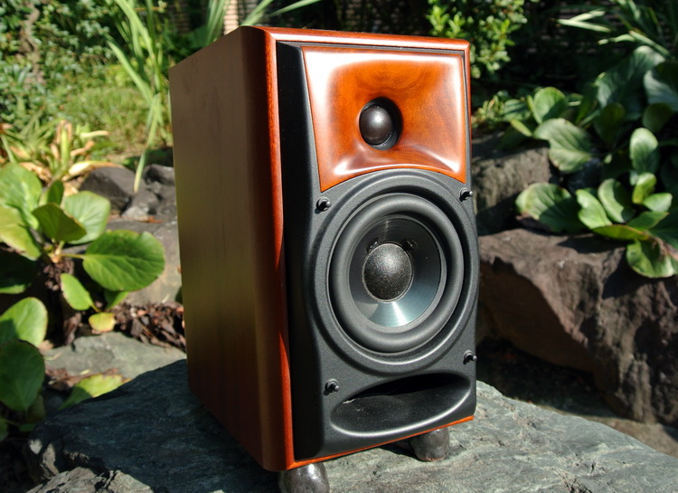 KENWOOD S270 § S-270は前世期(全盛期)の名器。重心低めな音質。馥郁