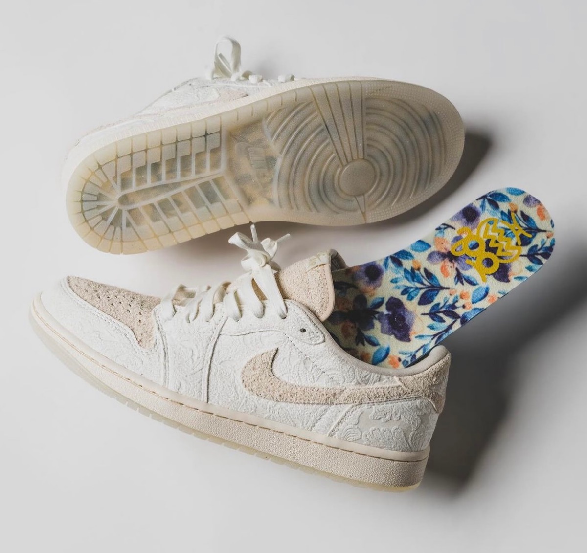 Chris Paul × Nike Air Jordan 1 Low OG “Give Them Flowers”が国内11
