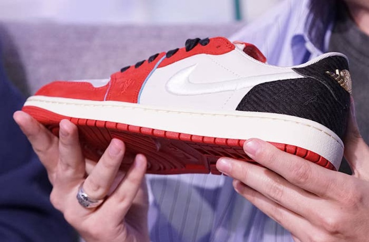 Trophy Room × Nike Air Jordan 1 Retro Low OG SP “Home”が6月25日
