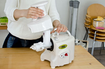 低速回転圧搾式ツインギアジューサー 「グリーンパワージューサー