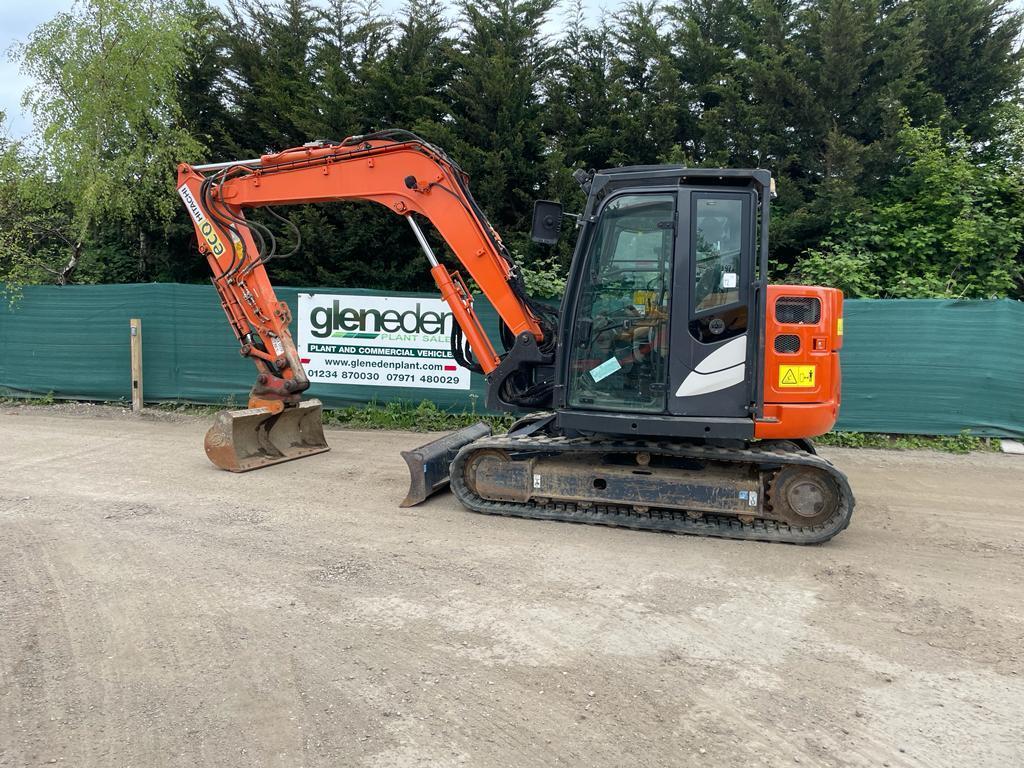 HITACHI ZX85USB-5A - Gleneden