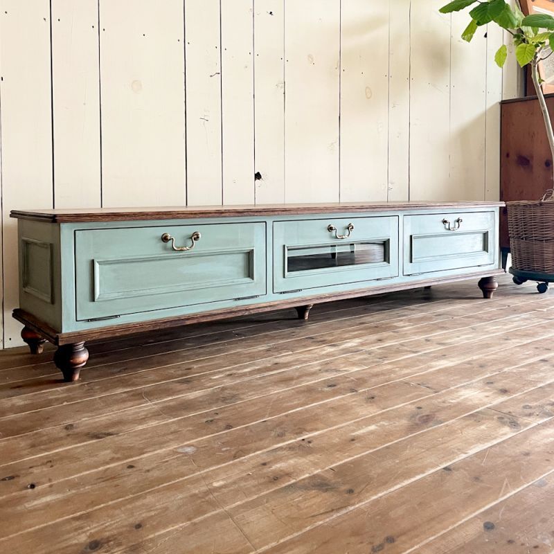 オーダーメイドで作るアンティーク調テレビボードW1800(グリーングレー
