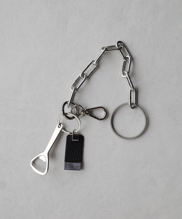 イッチ/ITTI CRISTY POLICE CHAIN CHARM / DIPLOFJORD [生活雑貨(キー