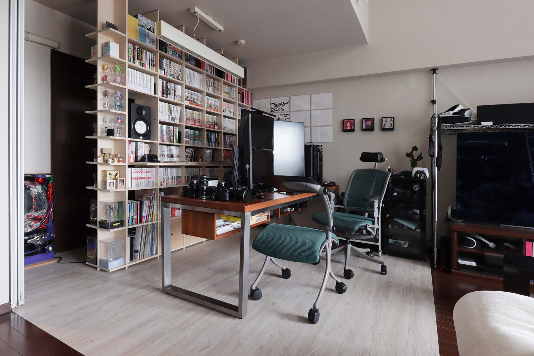 両側から使えるリビング収納 – Shelf 壁一面の本棚 奥行350mm