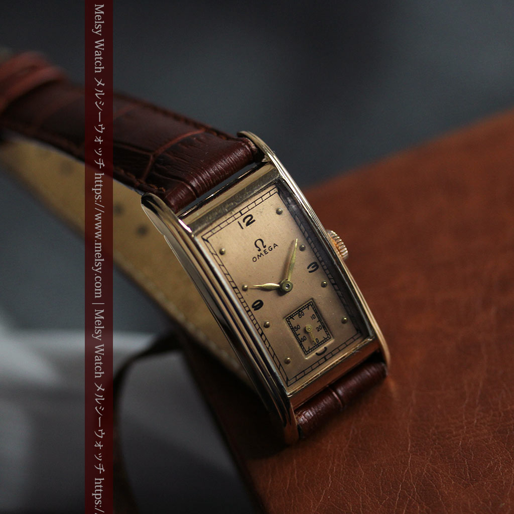 特別感溢れる オメガのローズ色の縦長アンティーク腕時計 【1943年製】