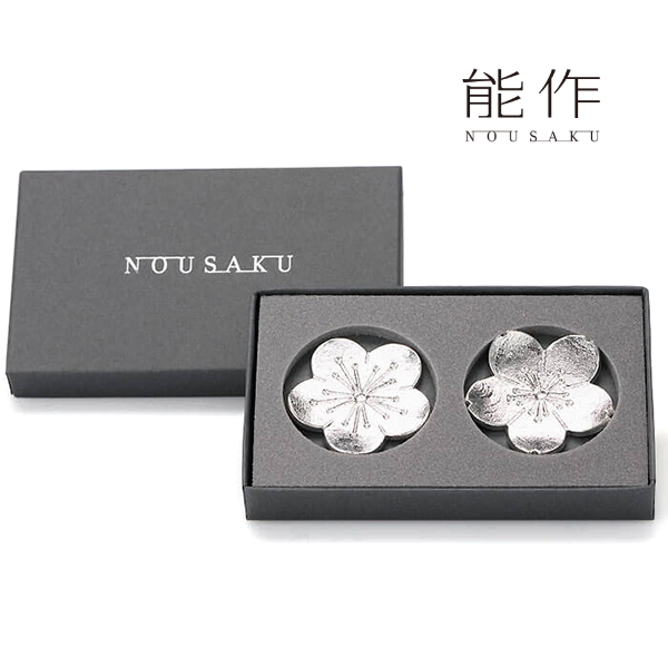 能作 箸置き – 花ばな – 梅・桜（2個入） | 内祝い・お祝い・ギフト