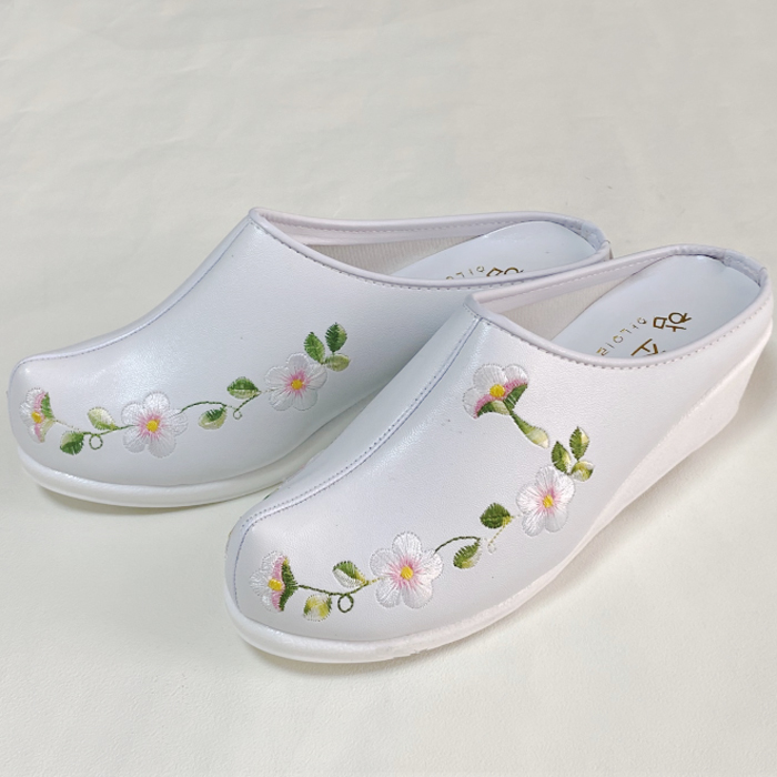 疲れない 刺繍スポンジミュールヒール約5cm白梅 サンダル パンプス