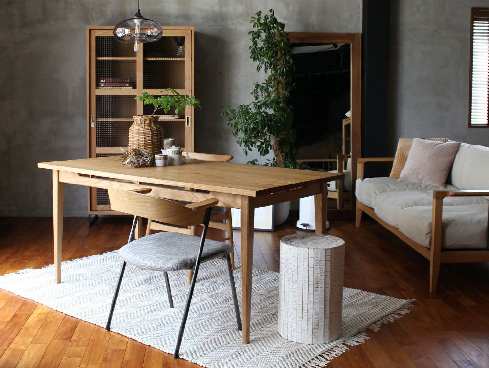 ダニス ショートアームチェア アームナチュラル アイアン ダイニング