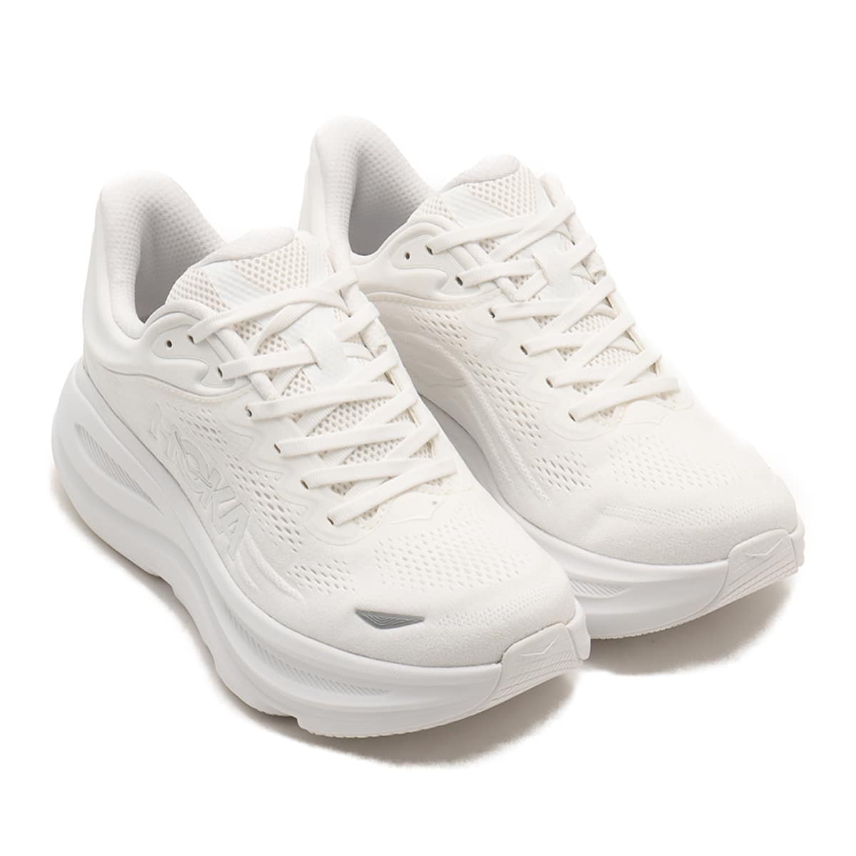 HOKA BONDI 9 WHITE / WHITE（ホカ ボンダイ 9-ホワイト） | atmos