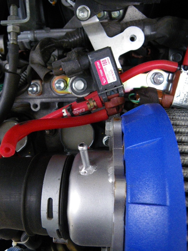 さよなら、毒キノコ （エアクリーナーをノーマル化）: ダイハツ ブーン