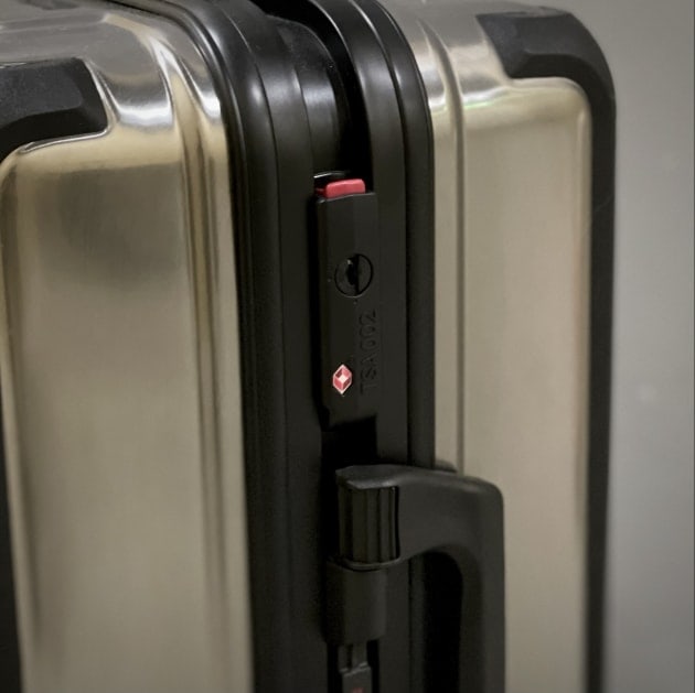 タフ＆エレガントなキャリーケースとは？｜BEAMS PLUS（ビームス