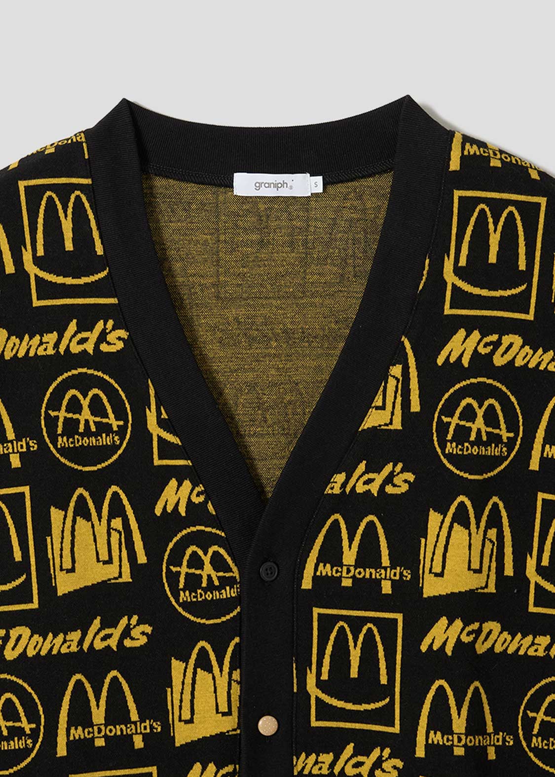 マクドナルドの思い出｜ジャカードVネックカーディガン｜ユニセックス