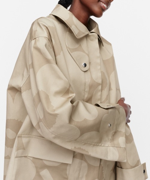 marimekko（マリメッコ）の「Unikko / bonded short coats（ダウン