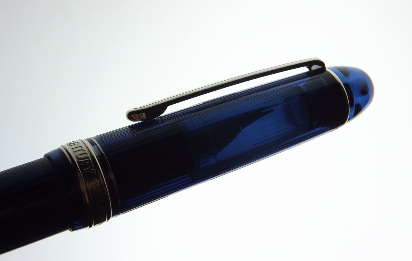 プラチナ万年筆の♯3776 センチュリー 河口は 深みのあるスケルトン