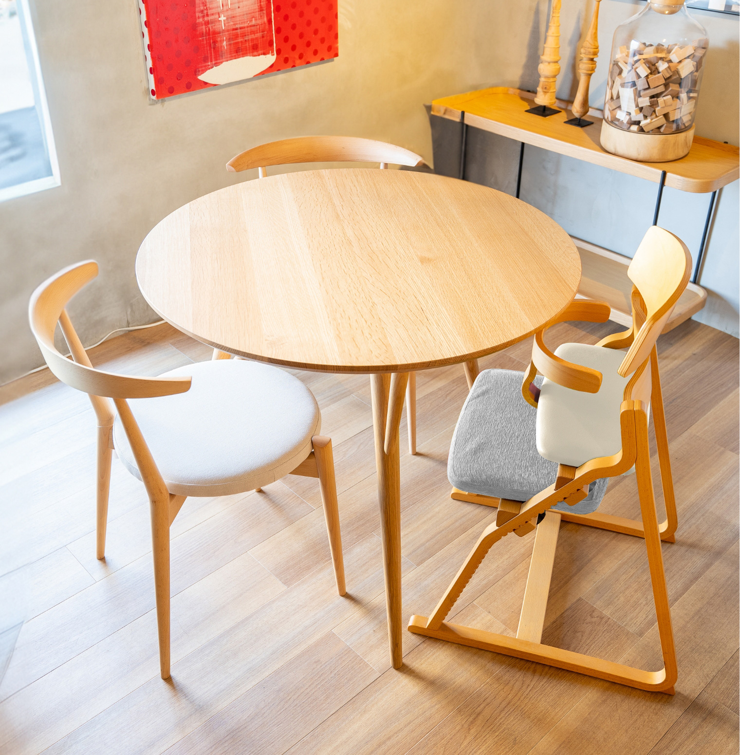 アップライトチェア - 家具・インテリア雑貨のイズミソファ