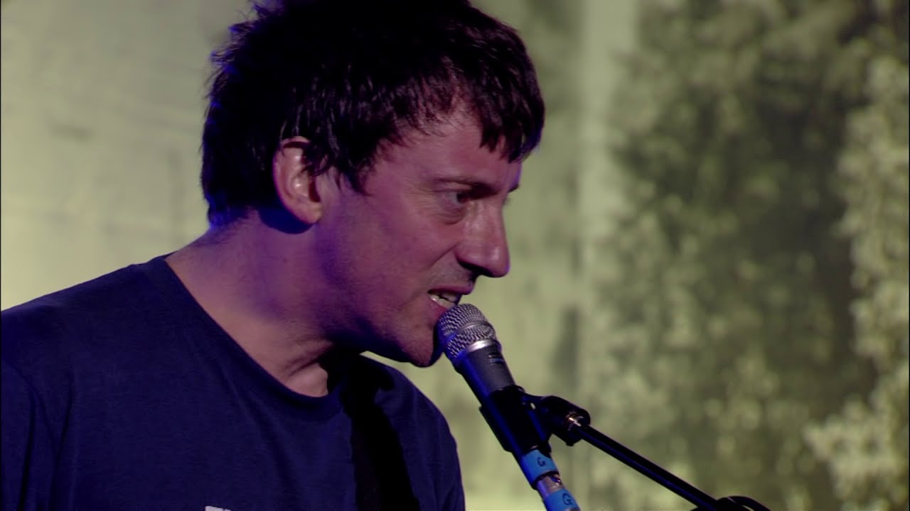 ブラー 8月ハイド・パーク公演のCD／DVD『PARKLIVE』から「Song 2」の