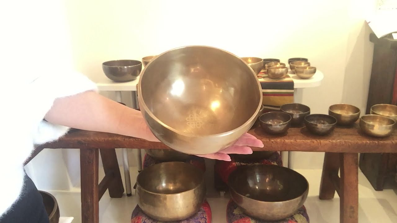 毎日シンギングボウル】今日の音色～ チベット・シンギングボウル 渋金