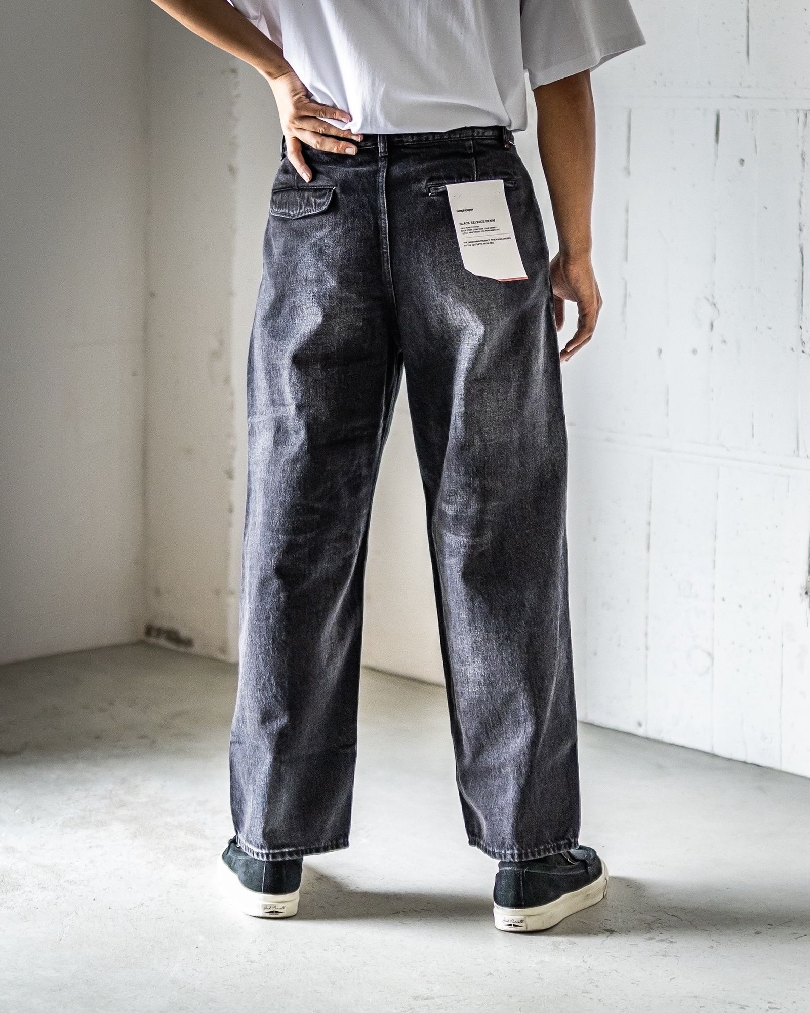 Graphpaper - グラフペーパー Selvage Denim Two Tuck Pants(GU261