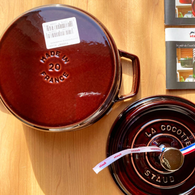 STAUB - 【廃盤色】Staub ココットラウンド 20cm オーベルジン ナスの