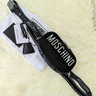 MOSCHINO（ボディバッグ/ウエストポーチ）のフリマアイテム一覧