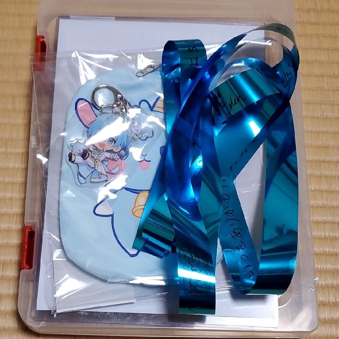 ころんくん ころわん 2026 アプグレ特典 ポーチ アクキーの通販 by