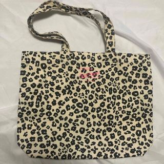 Hug O War（バッグ）のフリマアイテム一覧