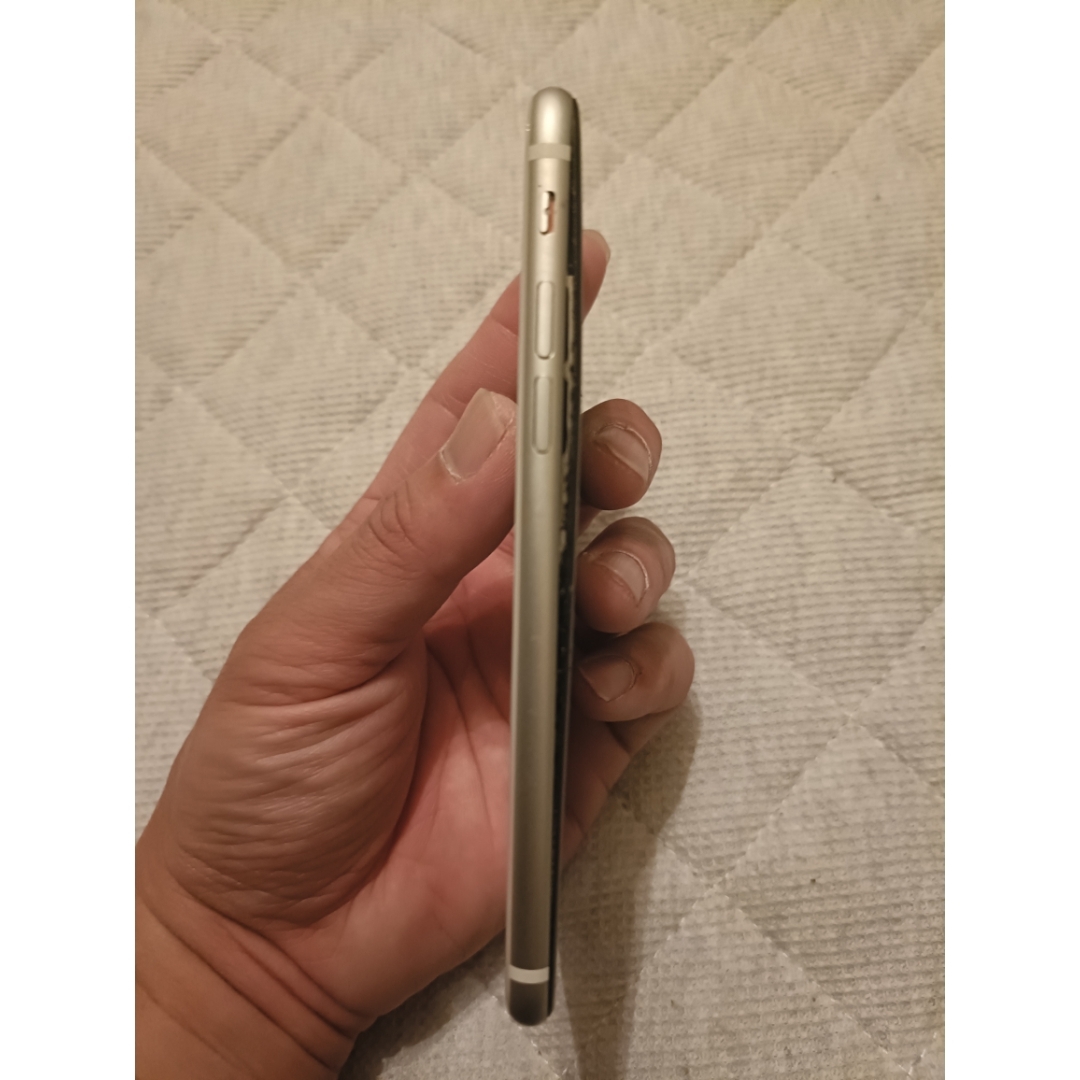 恐らくiPhoneSE第2世代 ジャンクの通販 by ちゅん太郎's shop｜ラクマ