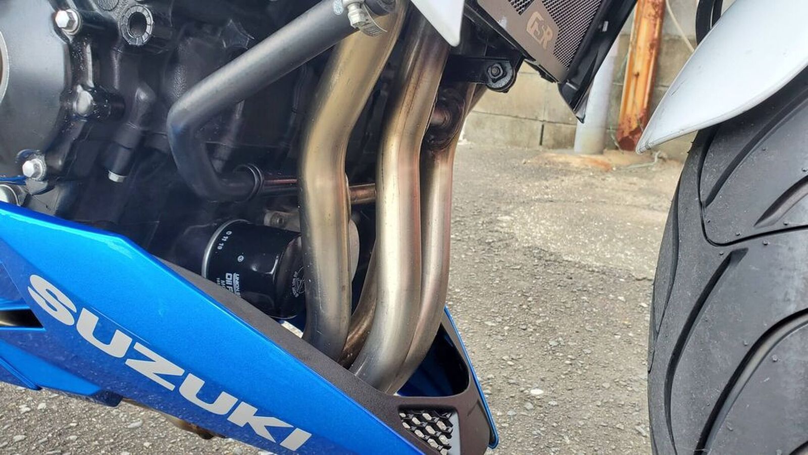 SUZUKI GSR750「GSR750へGSX-S750のアンダーカウルを取付