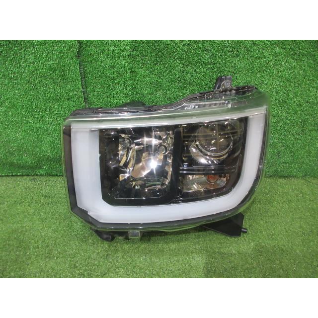 ウェイク DBA-LA700S 左ヘッドランプ 左ヘッドライト スタンレー W2664