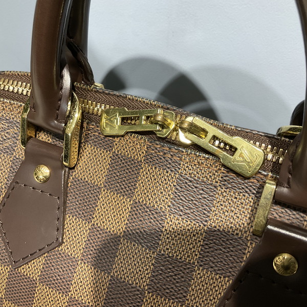 ルイ・ヴィトン N51131 ダミエ アルマ】の買取価格と査定のポイントを