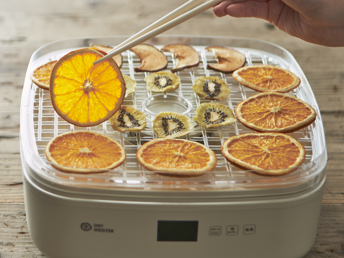 干物やドライフルーツ、ドライフラワーが作れるマルチ乾燥機 - 家電 Watch