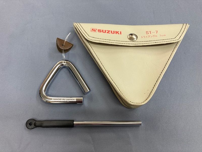 スズキ トライアングル ST-7