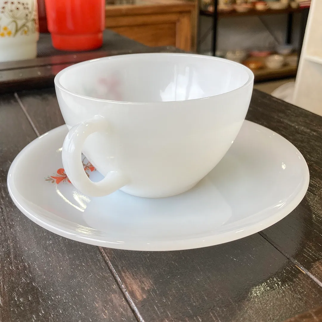 ハニーサックルカップ＆ソーサー 1959年-1962年製造 Fire-king