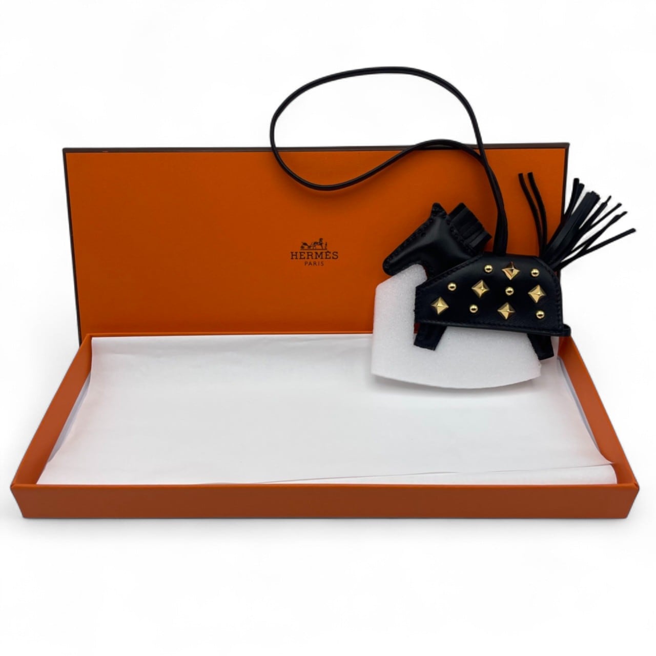 エルメス ロデオチャーム ゴールドスタッツ PM ノワール K刻印