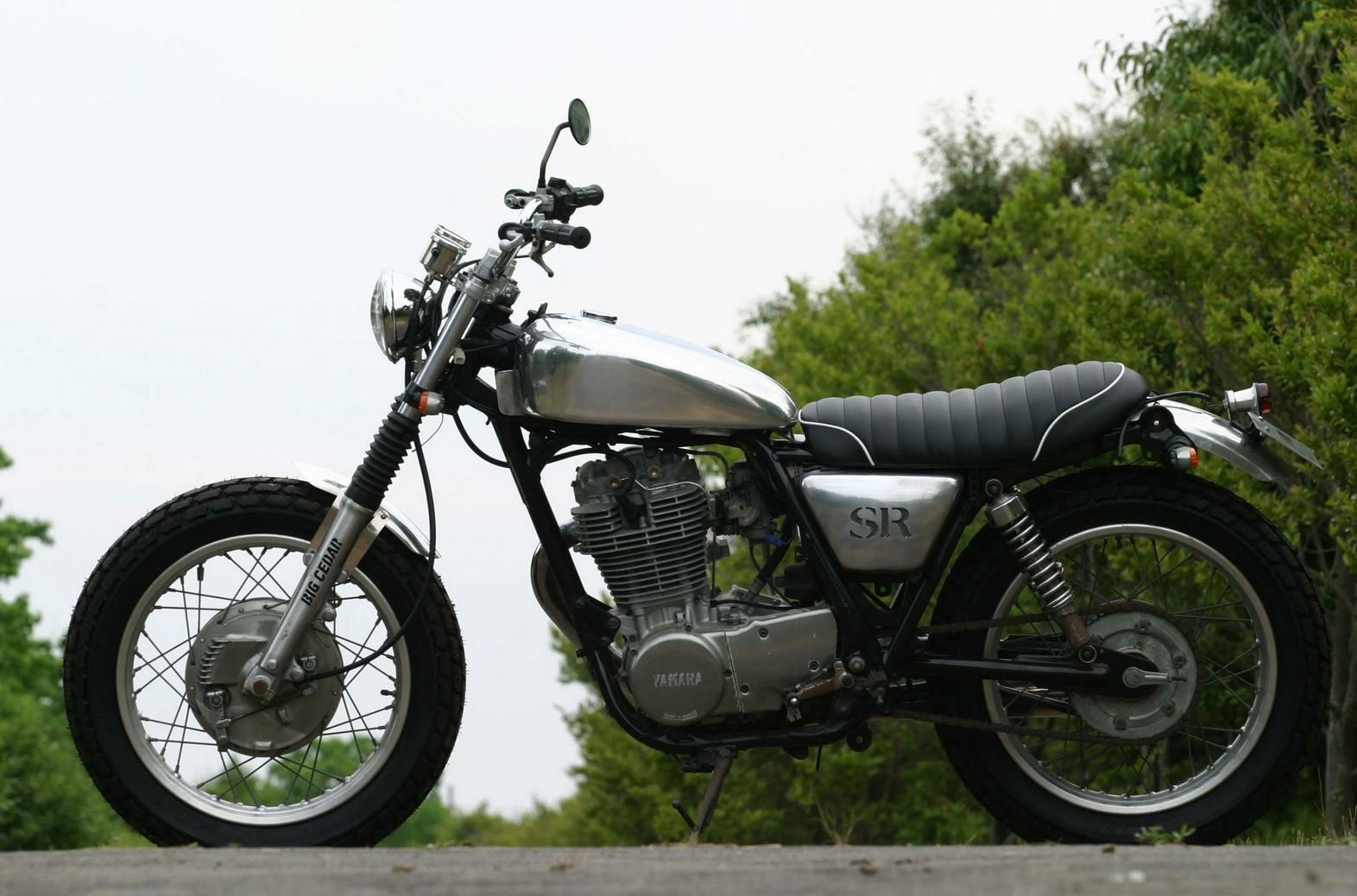 ヤマハ SR400 トラックマスターアルミタンク バフ仕上げ BIGCEDAR