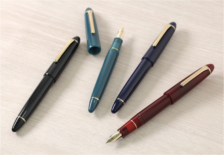 プロフィット カジュアルL ゴールドトリム 万年筆』2025年10月4日（土