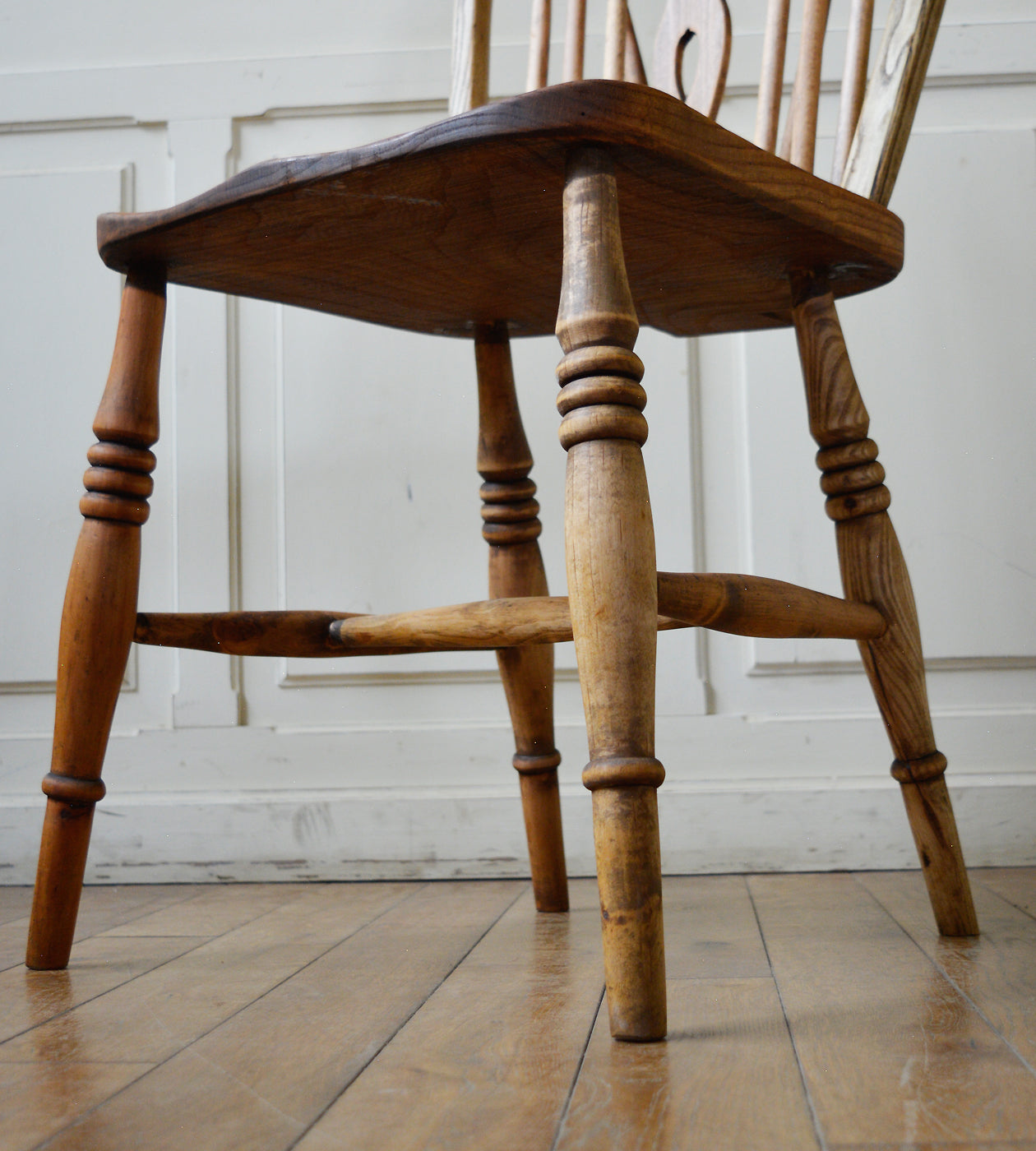 アンティークホイルバックチェア – 英国アンティーク家具専門店 神戸