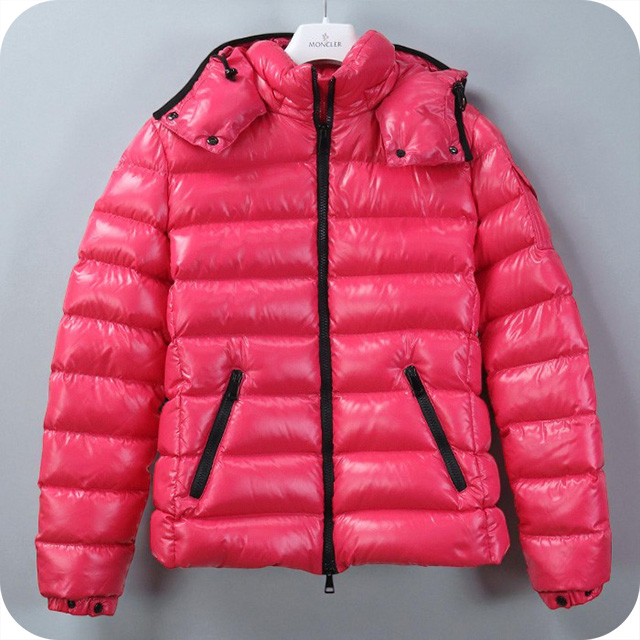 MONCLER（モンクレール） 中古 ダウンジャケット レディース ブランド