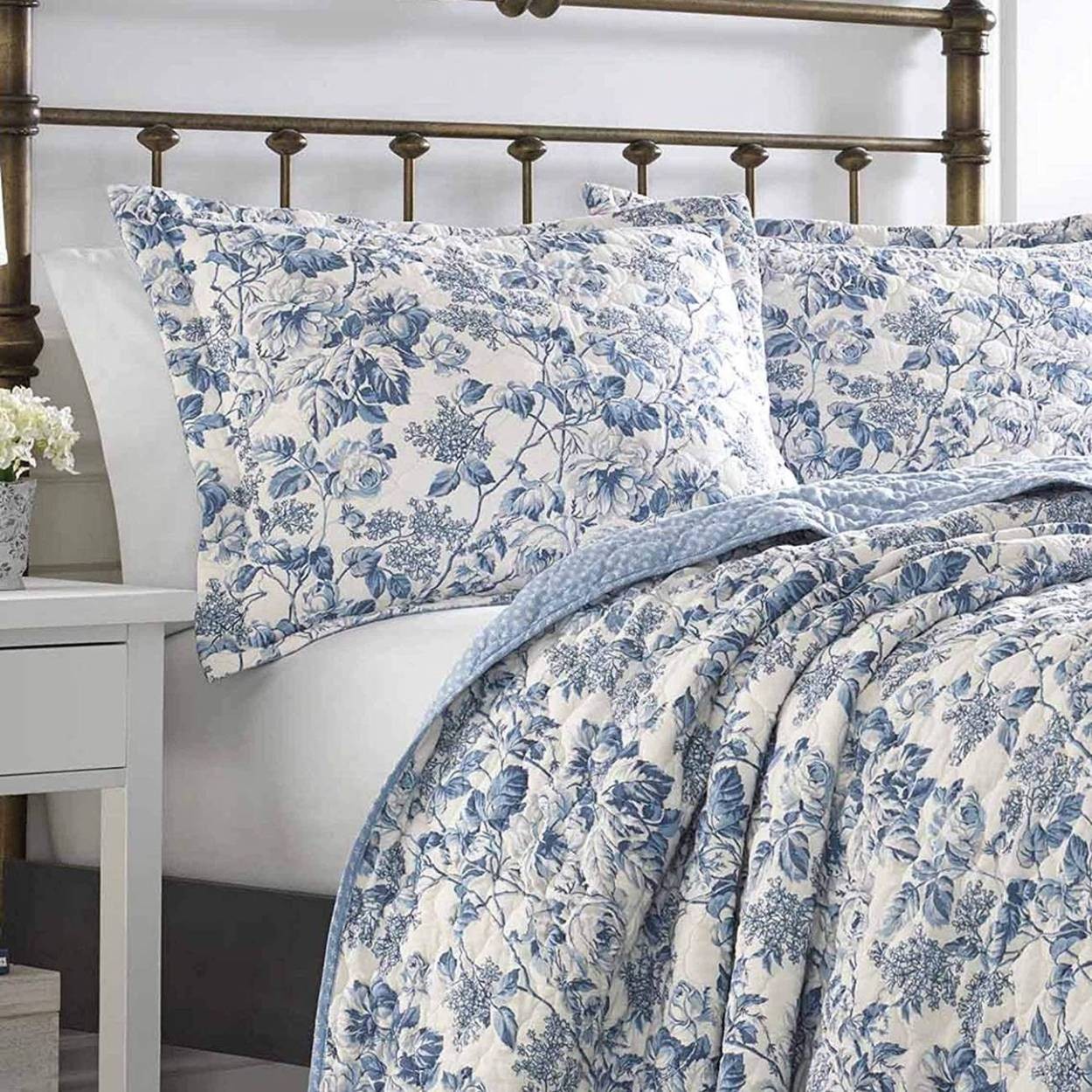 LAURA ASHLEY（ローラアシュレイ） ベッドカバー ピロカバー 3点セット