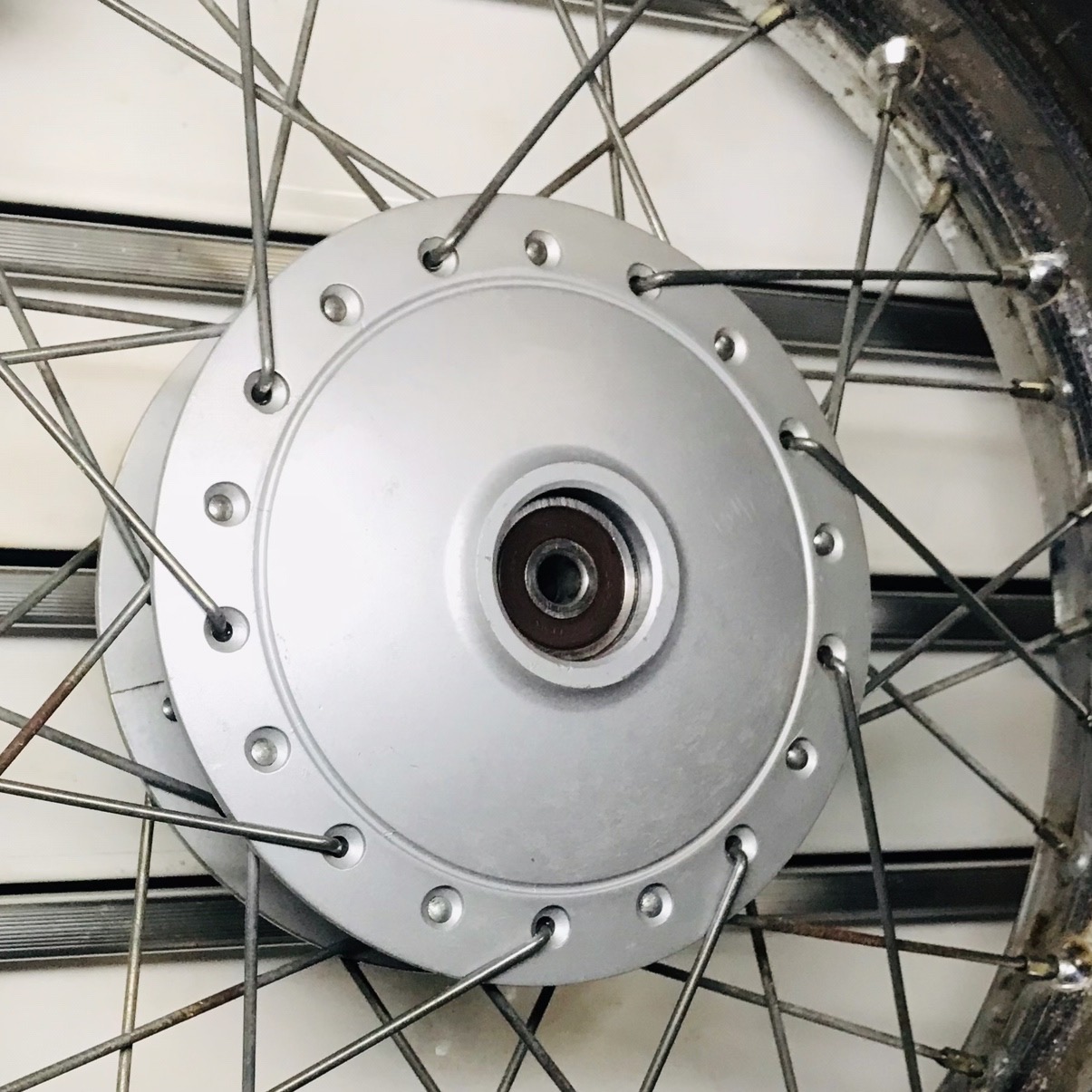 フロントホイールベアリング グラストラッカー ビッグボーイ NJ47A