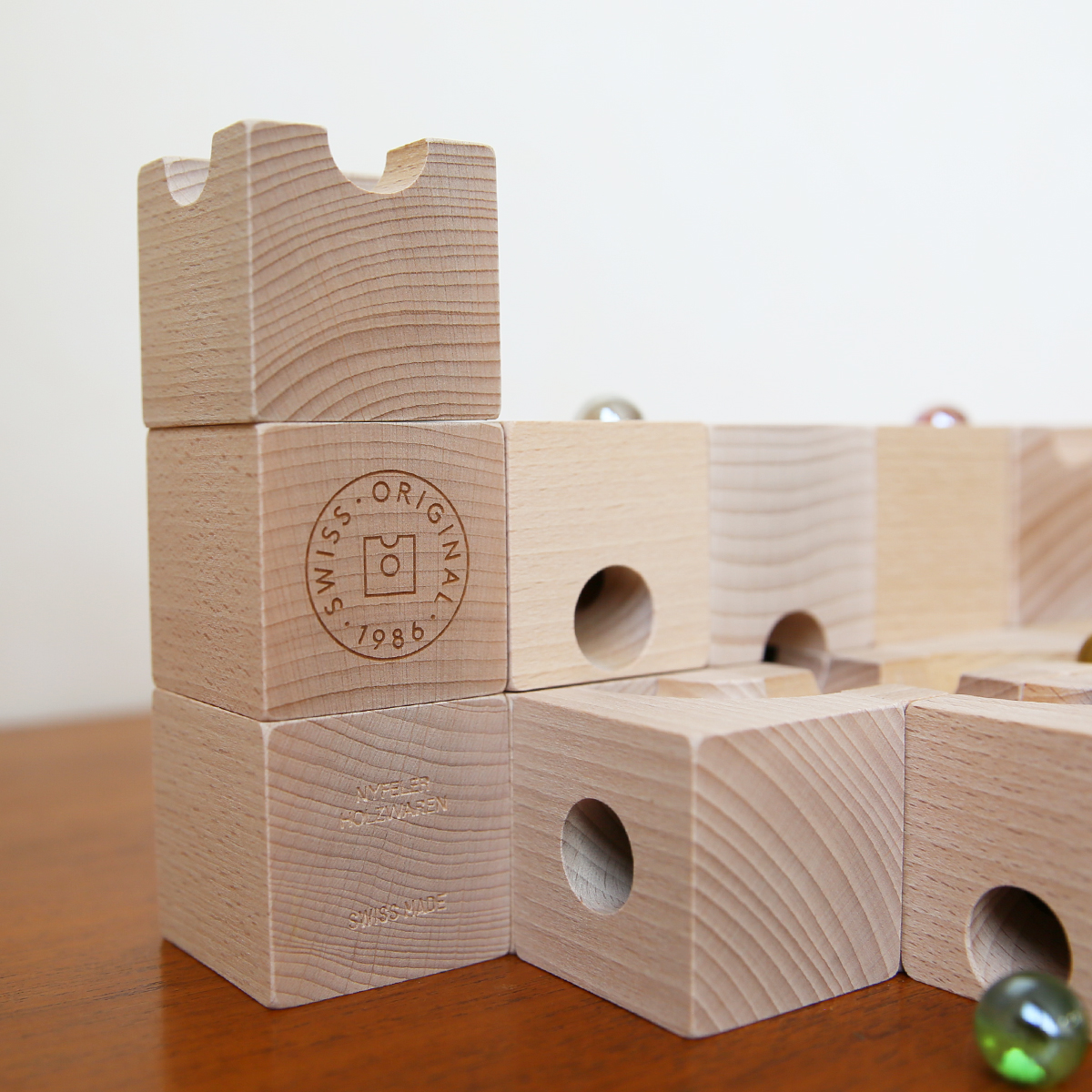 cuboro 【並行輸入品】キュボロ スタンダード 16 積み木 知育玩具 木の