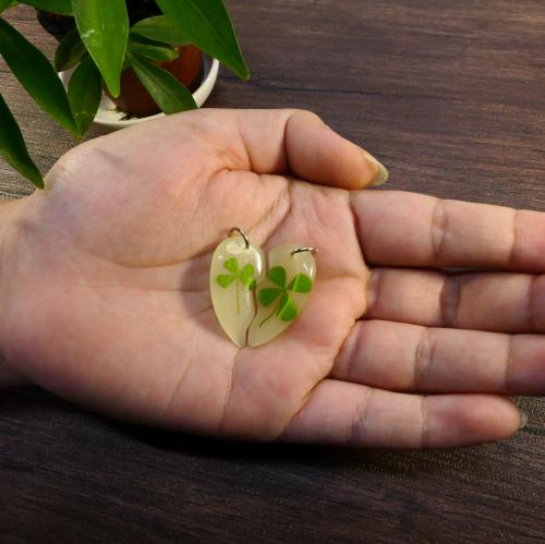 四葉 クローバー KH ST セルフ 蓄光 ハート ペア 本物の四つ葉 幸せ