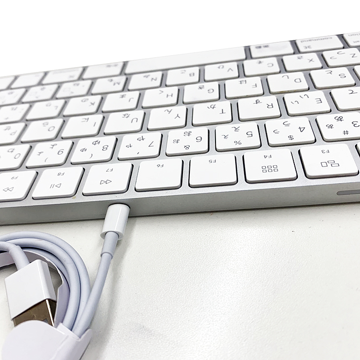 Apple 【中古美品】Apple アップル 純正 Magic Keyboard（JIS）MLA22J