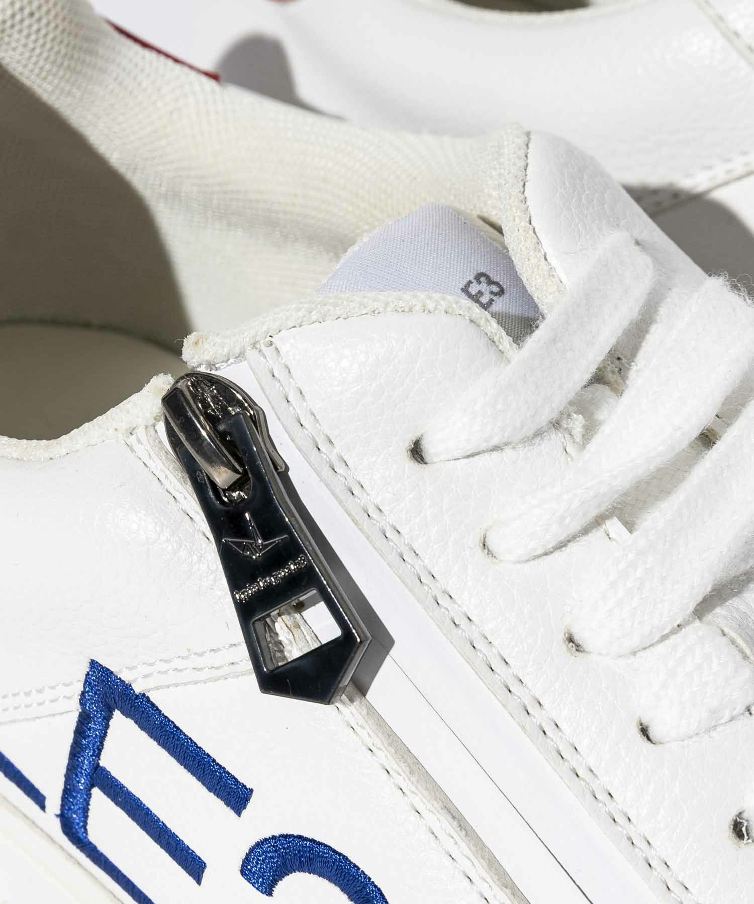 1PIU1UGUALE3 RELAX(ウノピゥウノウグァーレトレ リラックス)サイド