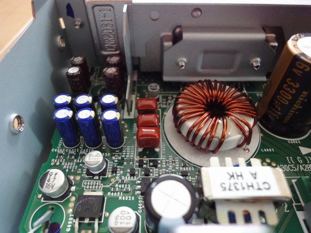 carrozzeria DEH-P01アンプ取付